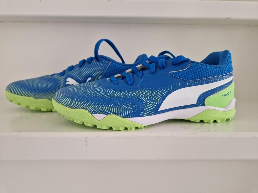 Zaalvoetbalschoenen Puma, Ophalen of Verzenden, Zo goed als nieuw, Schoenen