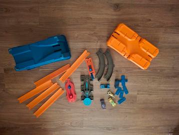Hot Wheels Racebaan Onderdelen & Auto's beschikbaar voor biedingen
