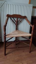 Houten hoekstoel met rieten zitting, Ophalen, Riet of Rotan, Gebruikt, Bruin