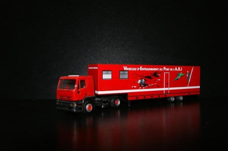 995 herpa iveco eurotech brandweer oplegger 1:87 truck trein, Hobby en Vrije tijd, Modelauto's | 1:87, Zo goed als nieuw, Bus of Vrachtwagen