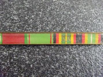 DDR:  NVA  Grenztruppen  uniformbalk onderscheidingen beschikbaar voor biedingen