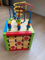 Houten Activiteitenkubus met kralen en vormen €5,—, Ophalen, Gebruikt, Bouwen