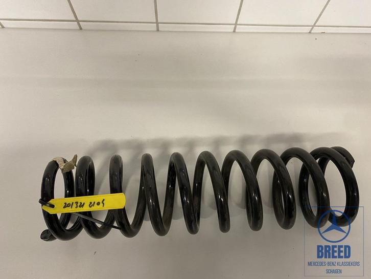 NOS spiraalveer voorveer Mercedes-Benz W201 190 190E 190D, Auto-onderdelen, Ophanging en Onderstel, Mercedes-Benz, Nieuw, Ophalen of Verzenden