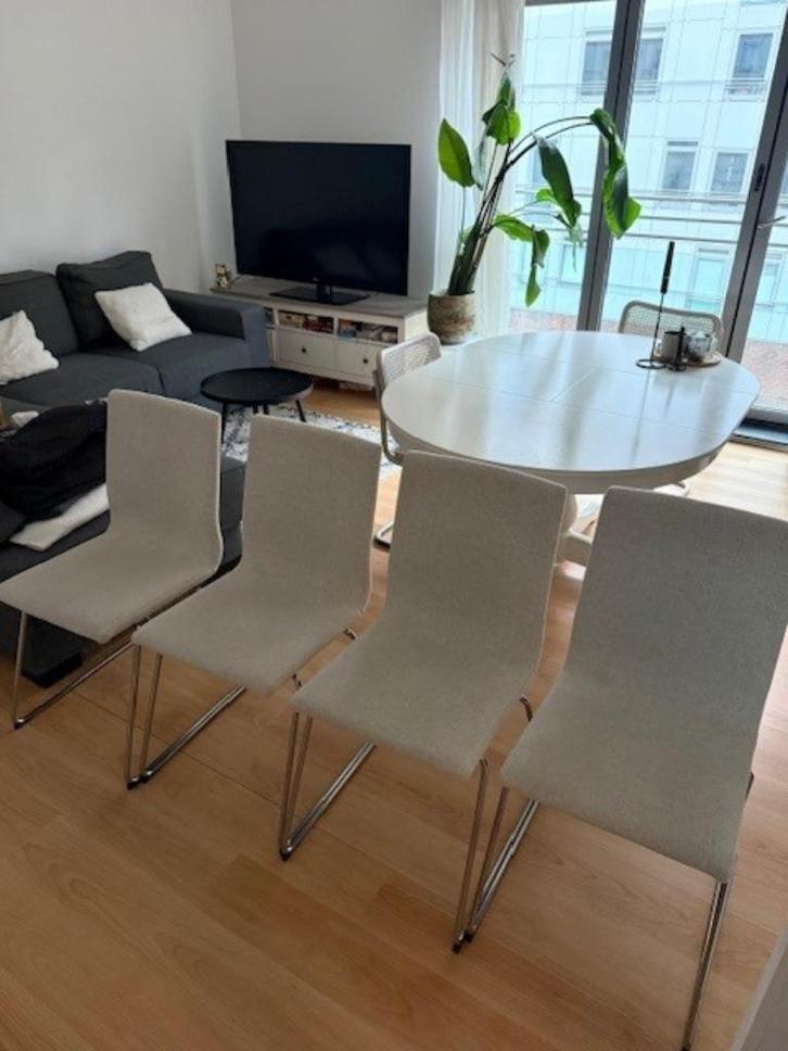 4 stijlvolle beige LILLÅNÄS eetkamerstoelen IKEA modern, Huis en Inrichting, Stoelen, Gebruikt, Vier, Stof, Grijs, Ophalen