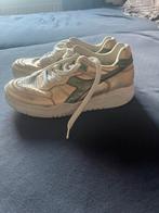 Diadora goud maat 38, Kleding | Dames, Ophalen of Verzenden, Zo goed als nieuw, Overige kleuren, Sneakers of Gympen