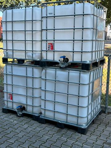 4 ibc kratten kunststof onderstel beschikbaar voor biedingen