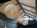 Mooie Witte Bol Hanglamp - set van 3, Huis en Inrichting, Lampen | Hanglampen, Ophalen, Zo goed als nieuw, Stof, Minder dan 50 cm