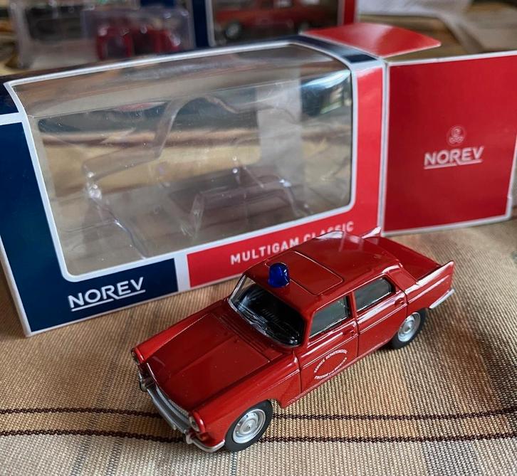 Norev Minijet Peugeot 404 brandweer, Hobby en Vrije tijd, Modelauto's | Overige schalen, Nieuw, Auto, Ophalen of Verzenden