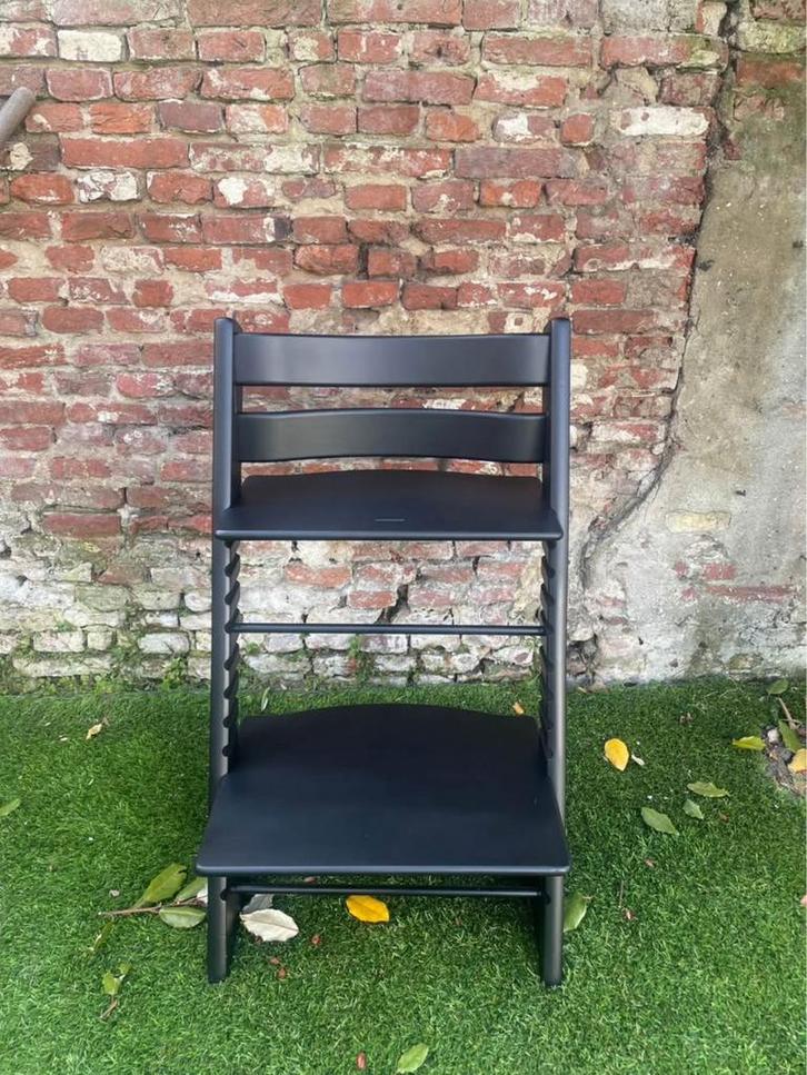 Tripp trapp zwart nieuw model als nieuw, Kinderen en Baby's, Kinderstoelen, Zo goed als nieuw, Meegroeistoel, Ophalen