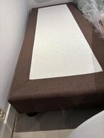 Gratis 2 boxspring bedden met matrassen 80*200 en 90*200, Ophalen, Gebruikt, Tweepersoons, 80 cm