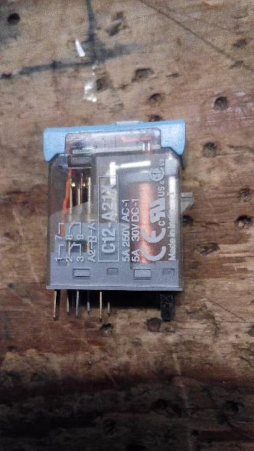 Nieuwe Dubbelpolige relais van Releco, Hobby en Vrije tijd, Elektronica-componenten, Nieuw, Ophalen of Verzenden