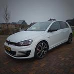 Volkswagen Golf 7 GTI DSG 5 DRS - Leder - Camera - 2015, Auto's, 65 €/maand, 4 cilinders, Wit, Leder