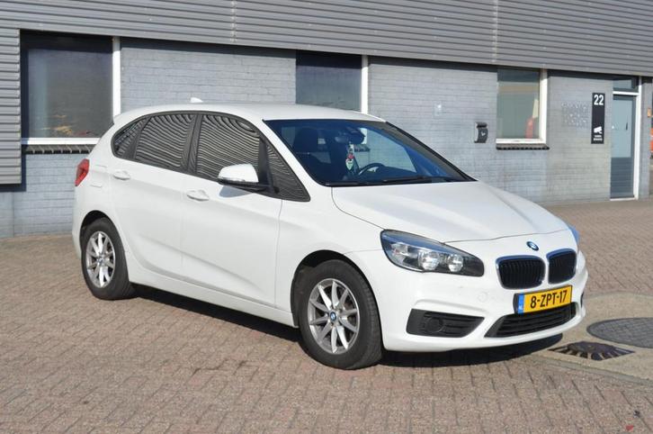 BMW 2-serie Active Tourer 220i bj15 gearbox need service, Auto's, BMW, Bedrijf, Te koop, 2-Serie Active Tourer, ABS, Airbags, Airconditioning