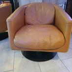 twee lederen draai fauteuils, Ophalen, Gebruikt