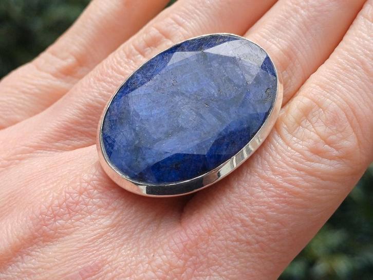 Vanoli Opmerkelijke zilveren ring met ruwe saffier maat 19,5, Sieraden, Tassen en Uiterlijk, Ringen, Nieuw, Dame, 19 tot 20, Blauw
