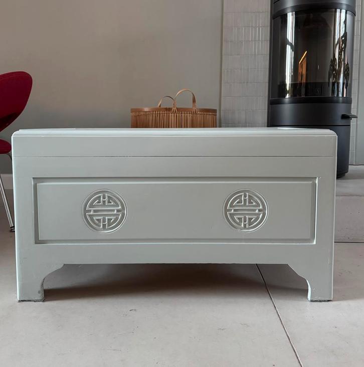 Mooie zware houten kist uit Indonesië, Huis en Inrichting, Woonaccessoires | Kisten, Zo goed als nieuw, Minder dan 50 cm, Minder dan 50 cm