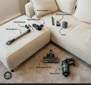 Steelstofzuiger met accessoires beschikbaar voor biedingen