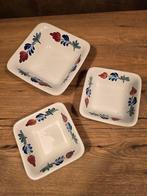 3 Boerenbont Schaaltjes Boch Belgium Oude Stempel, Antiek en Kunst, Ophalen of Verzenden