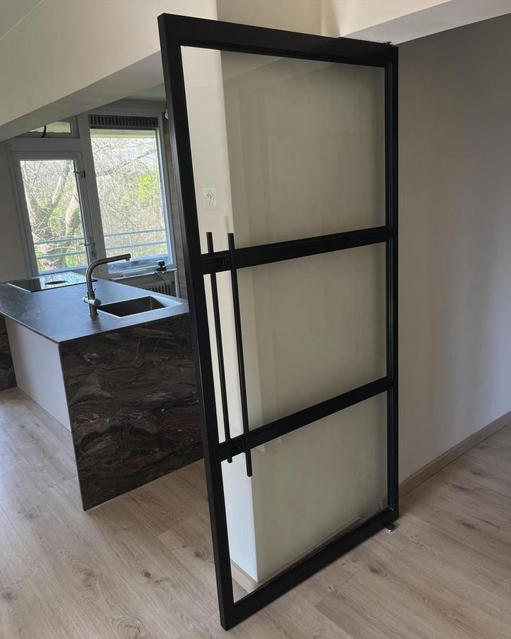Stalen taatsdeur / scharnierdeur /schuifdeur op maat, Doe-het-zelf en Verbouw, Deuren en Horren, Zo goed als nieuw, Glas, Schuifdeur