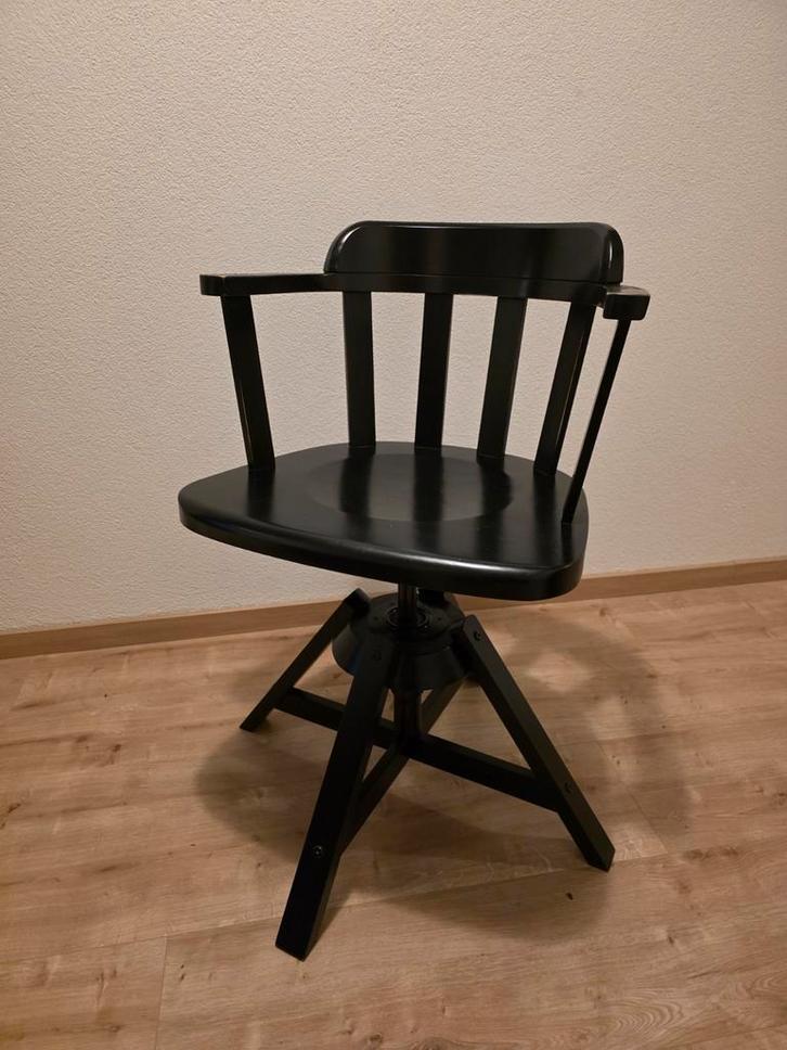 Zwarte houten bureaustoel van Ikea FEODOR, Huis en Inrichting, Bureaustoelen, Gebruikt, Bureaustoel, Zwart, Ophalen