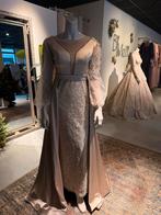 Elegante Lange Jurk Abiye - Beige/Goud, Beige, Ophalen of Verzenden, Zo goed als nieuw, Maat 36 (S)