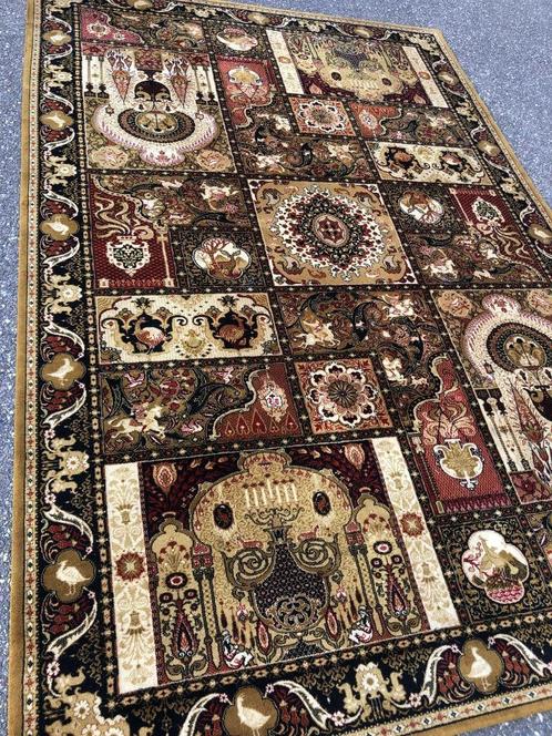 Een groot “vintage” vloerkleed met een heel mooi oosters pat, Huis en Inrichting, Stoffering | Tapijten en Kleden, Zo goed als nieuw