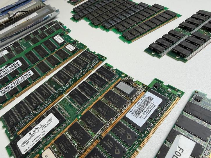 Grote Collectie Retro Geheugen: SDRAM, DDR, DDR2, SIMM, Computers en Software, RAM geheugen, Gebruikt, Desktop, 2 GB, Overige soorten