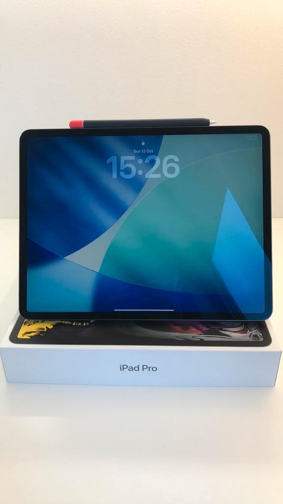 iPad Pro 12.9" (2019) 3rde generatie + Pencil & Folio, Computers en Software, Apple iPads, Gebruikt, Apple iPad Pro, Wi-Fi, 12 inch