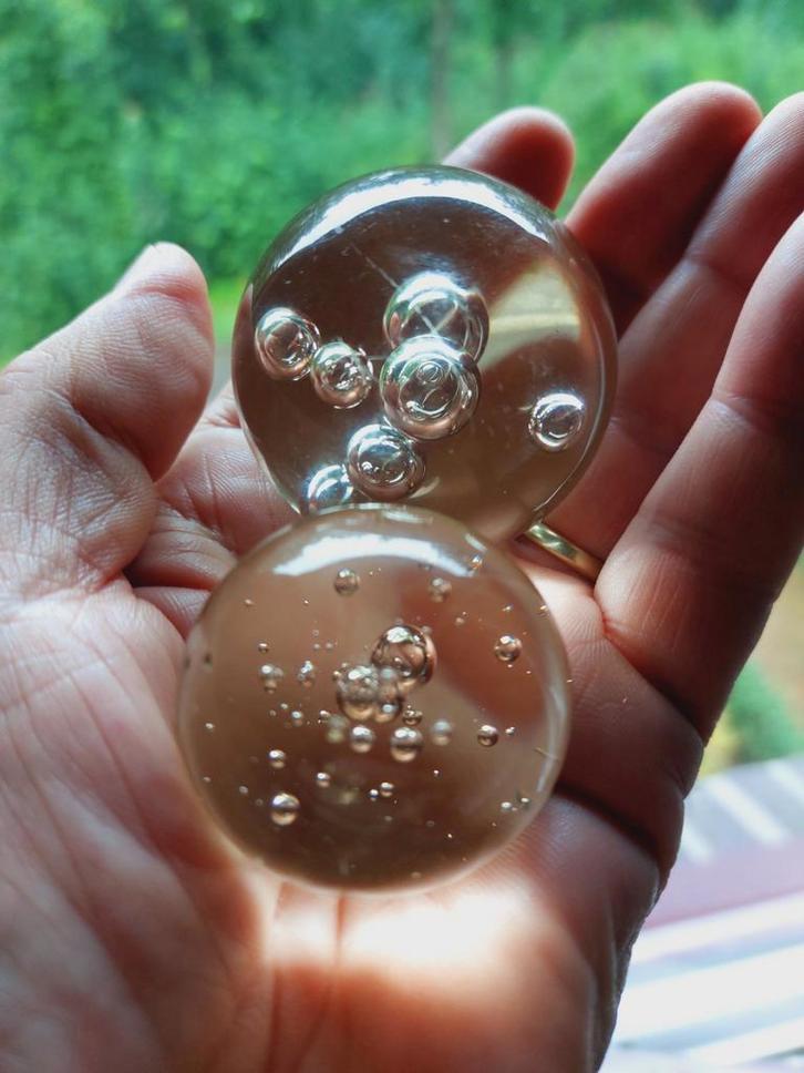 Twee vintage glaskogels met mooie luchtbellen in het glas, Antiek en Kunst, Antiek | Glas en Kristal, Ophalen of Verzenden