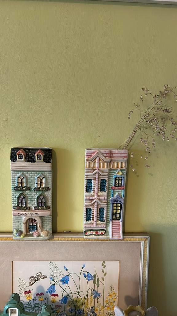 2 mooie vintage wandvaasjes eigenlijk radiatorbakjes, Huis en Inrichting, Woonaccessoires | Wanddecoraties, Gebruikt, Ophalen of Verzenden