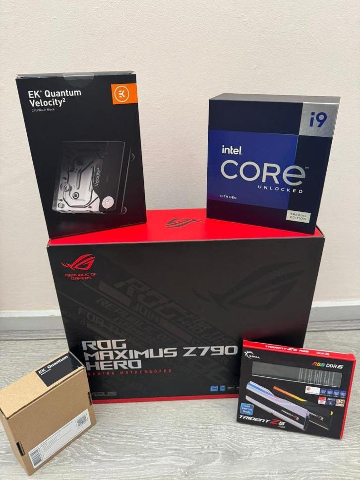 Upgrade set: Asus Z790 Hero+ 13900KS + DDR5 32GB 7600mhz, Computers en Software, Moederborden, Gebruikt, Intel, DDR5, Ophalen of Verzenden