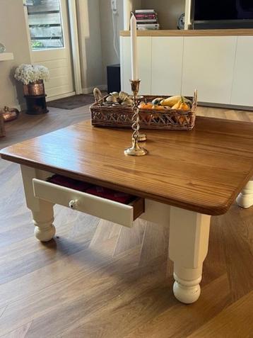 Grenen salontafel (Rivièra maison look) beschikbaar voor biedingen