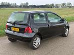 Renault Twingo 1.2 Lazuli Airco APK 03-2026 NAP, Voorwielaandrijving, Zwart, 4 cilinders, 4 stoelen