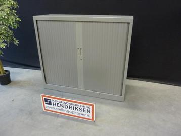 Lage roldeurkast / kast voor kantoor / dressoir 120x42x105cm beschikbaar voor biedingen