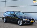 BMW 3-serie Touring 318d High Executive 1e Eignr |Leder |Nav, 4 cilinders, Leder en Stof, Zwart, Stationwagon
