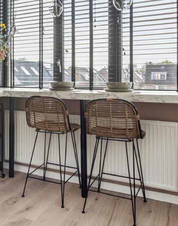 2 Rotan Barkrukken beschikbaar voor biedingen