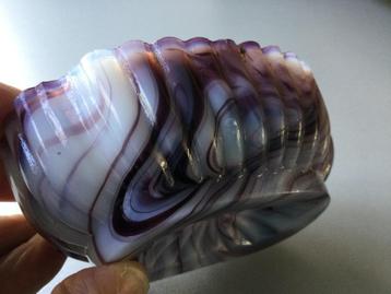 Antiek bakje van paars gemarmerd opaline glas beschikbaar voor biedingen