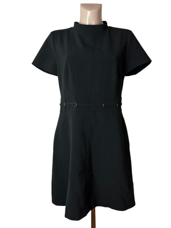 Marc Cain jurk M, Kleding | Dames, Jurken, Zo goed als nieuw, Maat 38/40 (M), Zwart, Boven de knie, Ophalen of Verzenden