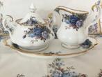 Royal Albert Moonlight Rose. LUXE ROOMSTEL  € 80,00, Antiek en Kunst, Antiek | Servies los, Ophalen of Verzenden