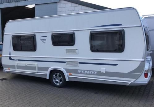 Zeer mooie Fendt Topas 520 TFB uit 2011, Caravans en Kamperen, Caravans, Particulier, tot en met 4, 1250 - 1500 kg, Rondzit, Fendt