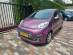 Peugeot 107 1.0 Première 2012 Airco Cv Lage KM, Voorwielaandrijving, Euro 5, Gebruikt, Overige kleuren