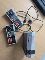 Nintendo Classic Mini NES met 2 controllers, Spelcomputers en Games, Spelcomputers | Nintendo NES, Ophalen of Verzenden, Zo goed als nieuw