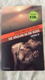 Jussi Adler-Olsen - De vrouw in de kooi, Ophalen of Verzenden, Zo goed als nieuw, Scandinavië, Jussi Adler-Olsen