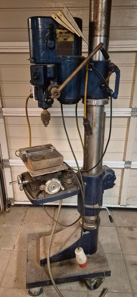 Arboga tandwiel kolomboor/frees machine, Doe-het-zelf en Verbouw, Gereedschap | Boormachines, Gebruikt, Kolomboormachine, Ophalen