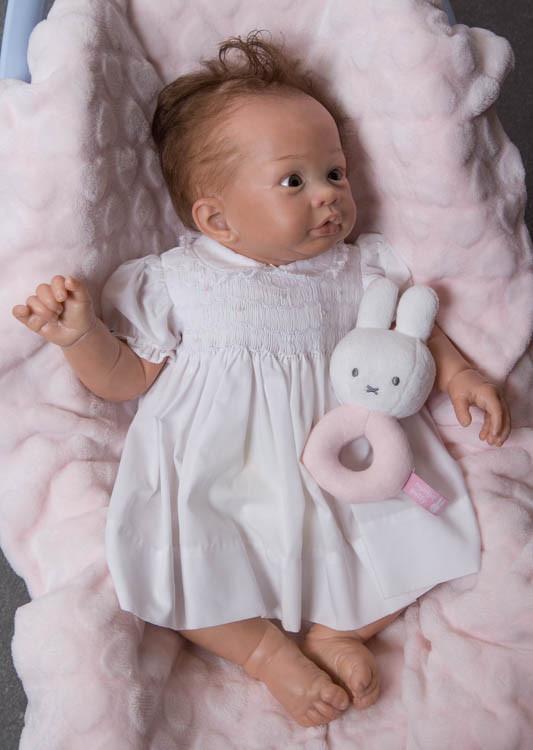 Licht getinte reborn Zippy., Verzamelen, Poppen, Nieuw, Babypop, Levensecht of Reborn, Ophalen of Verzenden