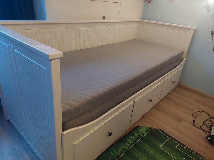 Ikea hemnes bedbank, Huis en Inrichting, Slaapkamer | Bedden, Gebruikt, Tweepersoons, 80 cm, Hout, Wit, Ophalen