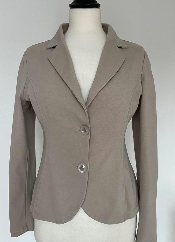 Studio Mo beige jasje maat M, Kleding | Dames, Jasjes, Kostuums en Pakken, Zo goed als nieuw, Jasje, Maat 38/40 (M), Beige, Ophalen of Verzenden