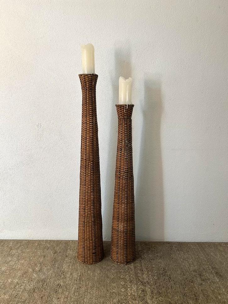 Vintage rotan kandelaars (set), Huis en Inrichting, Woonaccessoires | Kandelaars en Kaarsen, Gebruikt, Kandelaar, 75 cm of meer