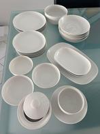 Arzberg servies niet compleet met twee dekschalen, Huis en Inrichting, Keuken | Servies, Gebruikt, Ophalen of Verzenden, Bord(en)