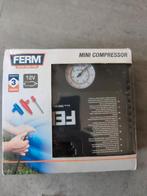 Ferm mini compressor voor auto, Doe-het-zelf en Verbouw, Compressors, 6 tot 10 bar, Ophalen of Verzenden, Zo goed als nieuw, Minder dan 200 liter/min